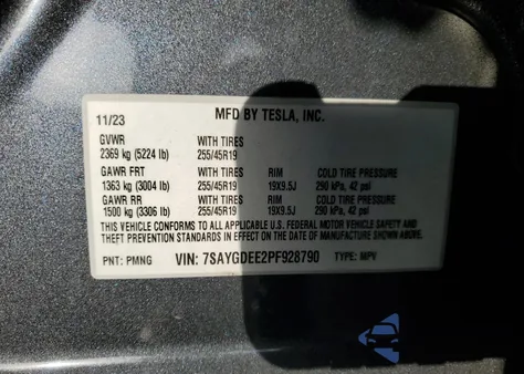 2023 Tesla Model Y z USA, uszkodzony, nr VIN 7SAYGDEE2PF928790